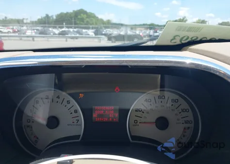 2009 Ford Explorer Eddie Bauer из США, поврежденный, VIN 1FMEU74E99UA07118